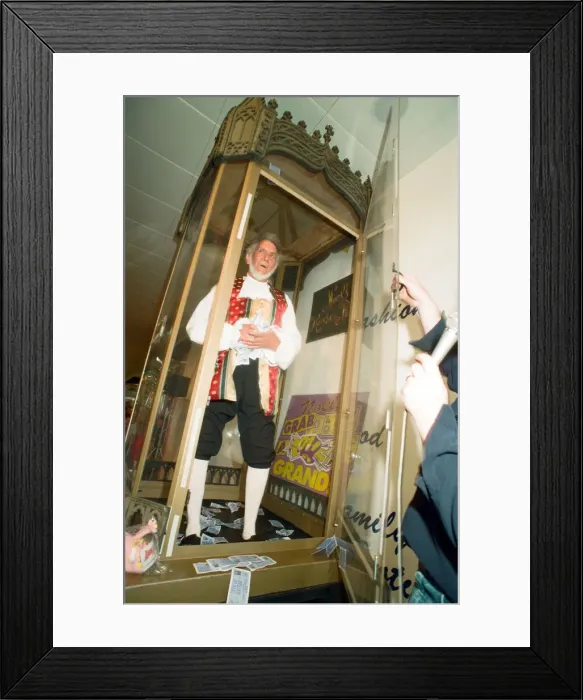 Framed Print : Grab a Grand at Broad Street Mall, Reading. 15th April 1995 Framed Print : Grab a Grand at Broad Street Mall, Reading. 15th April 1995