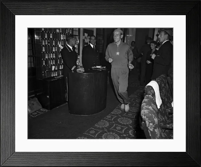 Framed Print : Emil Zatopek arrives for the London meeting. 11th October 1955