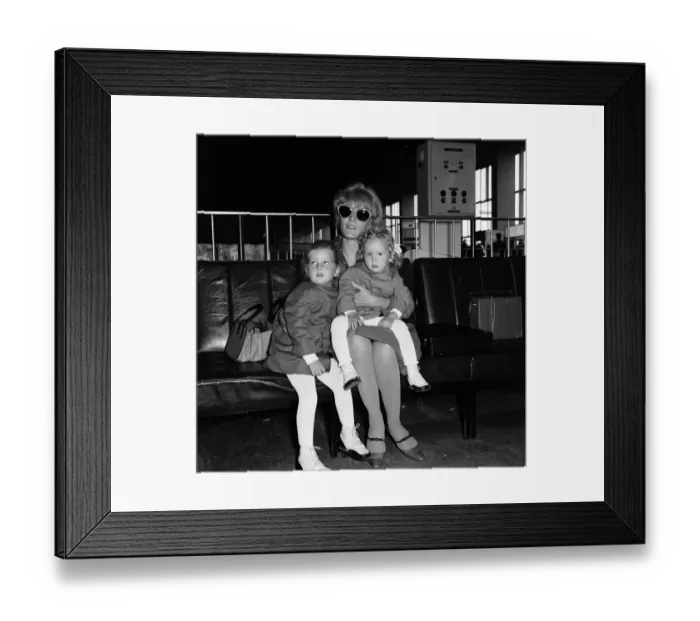 Framed Print : Petula Clark and her children Catherine (2 years) and Barbara (3 years Framed Print : Petula Clark and her children Catherine (2 years) and Barbara (3 years