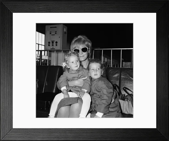 Framed Print : Petula Clark and her children Catherine (2 years) and Barbara (3 years Framed Print : Petula Clark and her children Catherine (2 years) and Barbara (3 years