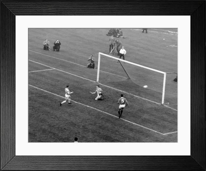 Framed Print : Celtic 1-0 Rangers, Scottish League Cup Final, Hampden Park, Glasgow, Scotland Framed Print : Celtic 1-0 Rangers, Scottish League Cup Final, Hampden Park, Glasgow, Scotland