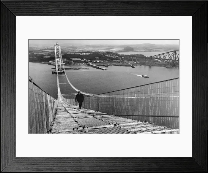 Framed Print : The Forth Road bridge from South Queensferry, Edinburgh to North Queensferry in Fife Framed Print : The Forth Road bridge from South Queensferry, Edinburgh to North Queensferry in Fife