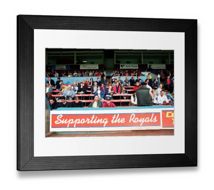 Framed Print : Auction at Elm Park. Reading, 27th September 1998 Framed Print : Auction at Elm Park. Reading, 27th September 1998