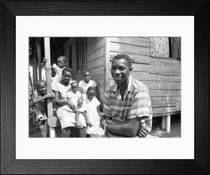 Framed Print : Dirrell Moss and his family. Mr Moss is a house painter by trade Framed Print : Dirrell Moss and his family. Mr Moss is a house painter by trade