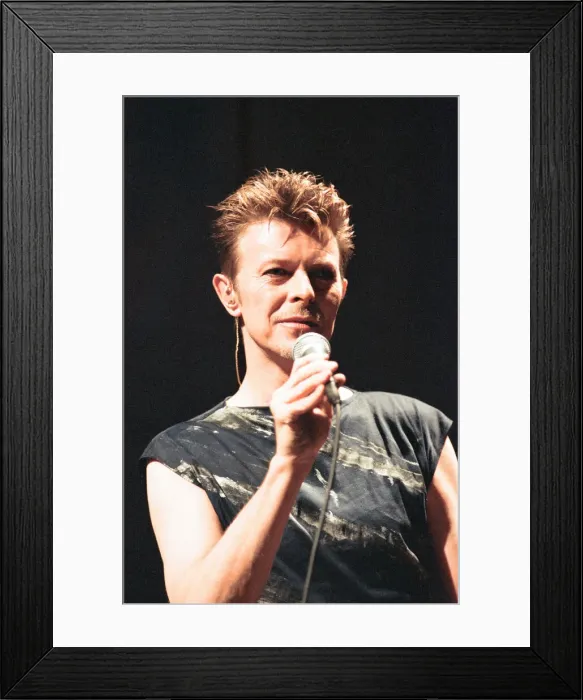 Framed Print : David Bowie performing at the NEC, Birmingham. Outside Tour. 21st November 1995 Framed Print : David Bowie performing at the NEC, Birmingham. Outside Tour. 21st November 1995