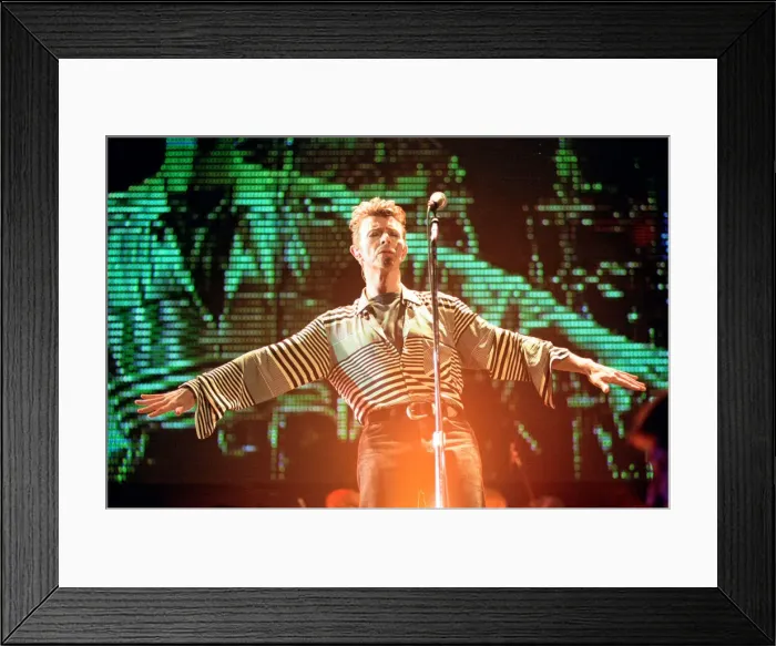 Framed Print : David Bowie performing at The Big Twix Mix concert at The Birmingham NEC Framed Print : David Bowie performing at The Big Twix Mix concert at The Birmingham NEC