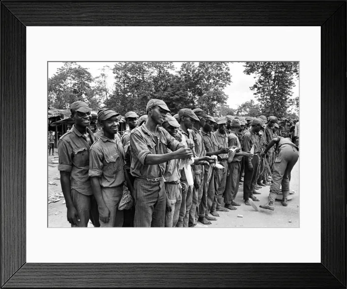 Framed Print : A large group of Biafran soldier seen here during the conlifct Framed Print : A large group of Biafran soldier seen here during the conlifct