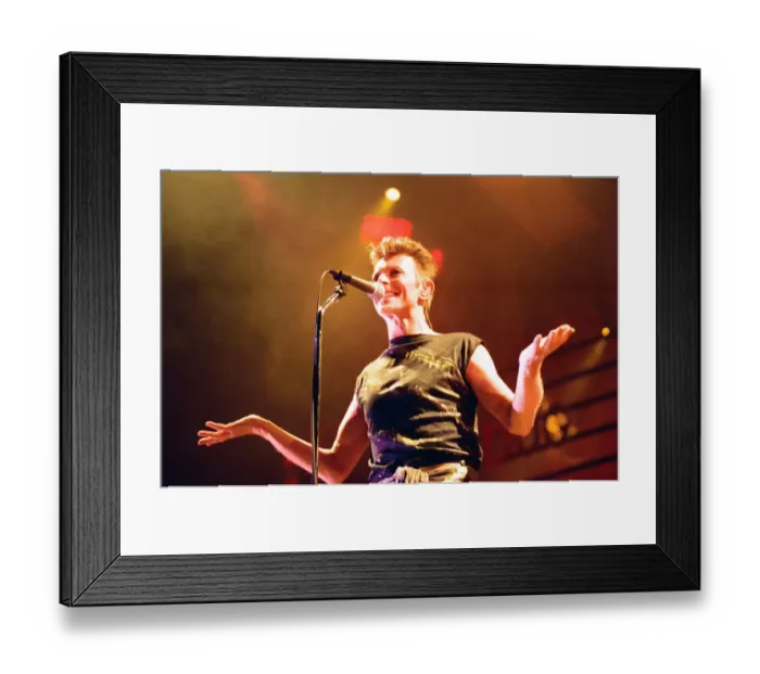 Framed Print : David Bowie performing at the NEC, Birmingham. Outside Tour. 21st November 1995 Framed Print : David Bowie performing at the NEC, Birmingham. Outside Tour. 21st November 1995