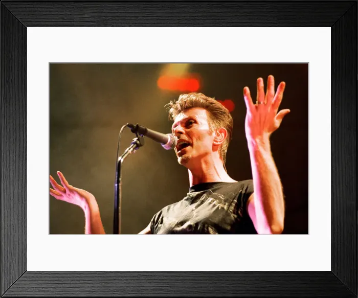 Framed Print : David Bowie performing at the NEC, Birmingham. Outside Tour. 21st November 1995 Framed Print : David Bowie performing at the NEC, Birmingham. Outside Tour. 21st November 1995