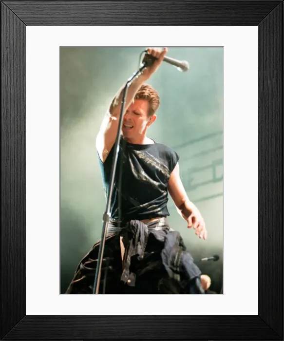 Framed Print : David Bowie performing at the NEC, Birmingham. Outside Tour. 21st November 1995 Framed Print : David Bowie performing at the NEC, Birmingham. Outside Tour. 21st November 1995