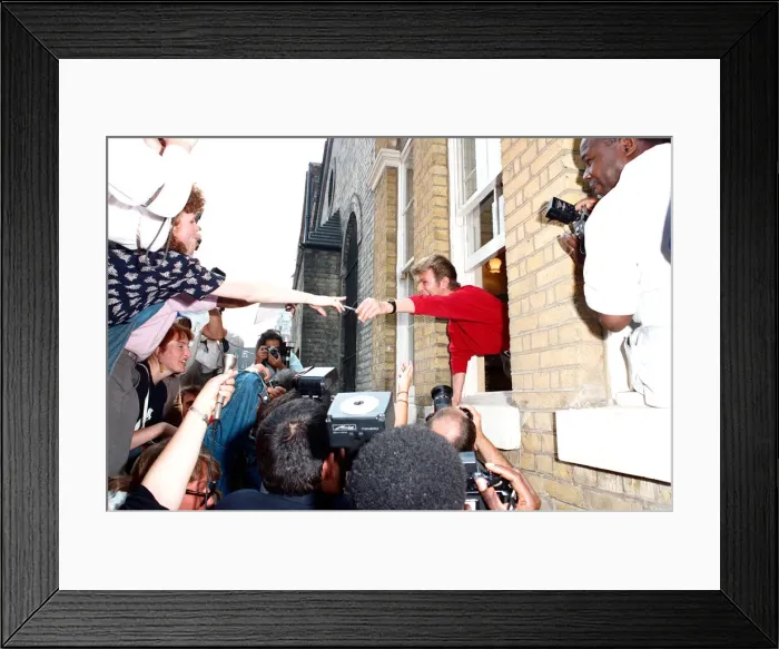 Framed Print : David Bowie launches The Brixton Community Centre, yards away from his own birthplace in Framed Print : David Bowie launches The Brixton Community Centre, yards away from his own birthplace in
