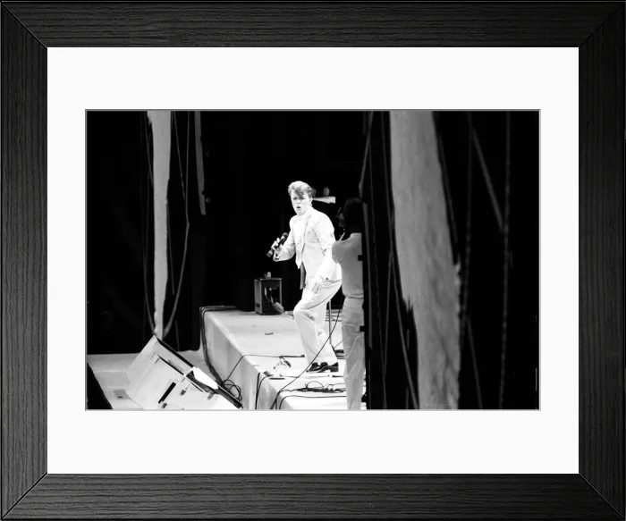 Framed Print : David Bowie on stage at Live Aid, Wembley Arena, London Framed Print : David Bowie on stage at Live Aid, Wembley Arena, London