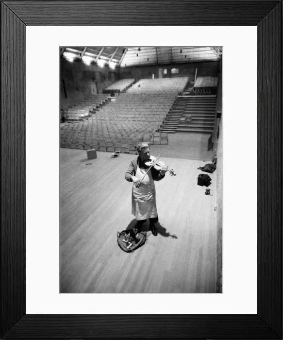 Framed Print : £13 a week carpenter Len Edmunds playing his homemade violin Framed Print : £13 a week carpenter Len Edmunds playing his homemade violin