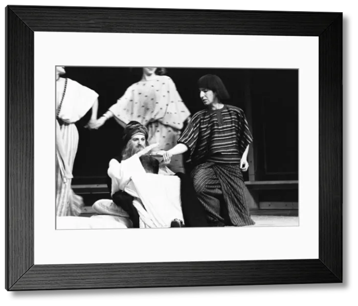 Framed Print : A young Alan Rickman (Far Right) in Antony and Cleopatra at the RSC in Stratford directed Framed Print : A young Alan Rickman (Far Right) in Antony and Cleopatra at the RSC in Stratford directed