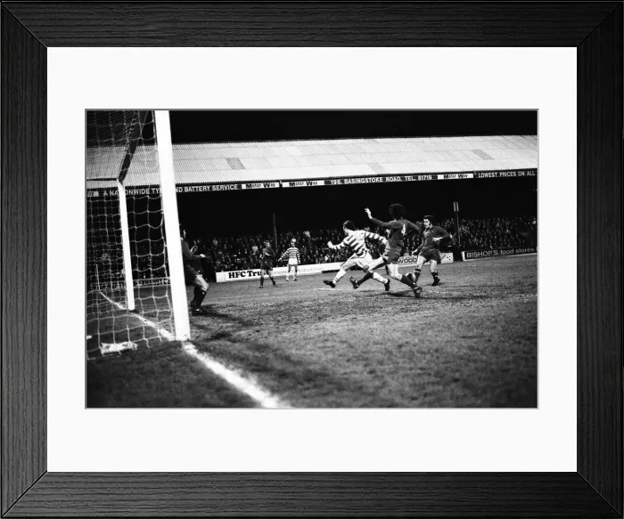 Framed Print : Reading 5-0 Tranmere Rovers, League Division Four match at Elm Park Framed Print : Reading 5-0 Tranmere Rovers, League Division Four match at Elm Park
