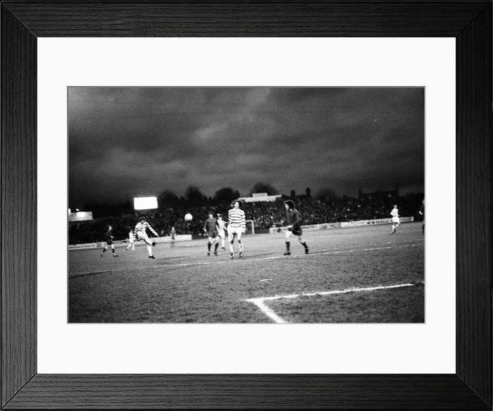 Framed Print : Reading 5-0 Tranmere Rovers, League Division Four match at Elm Park Framed Print : Reading 5-0 Tranmere Rovers, League Division Four match at Elm Park