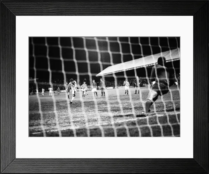 Framed Print : Reading 5-0 Tranmere Rovers, League Division Four match at Elm Park Framed Print : Reading 5-0 Tranmere Rovers, League Division Four match at Elm Park