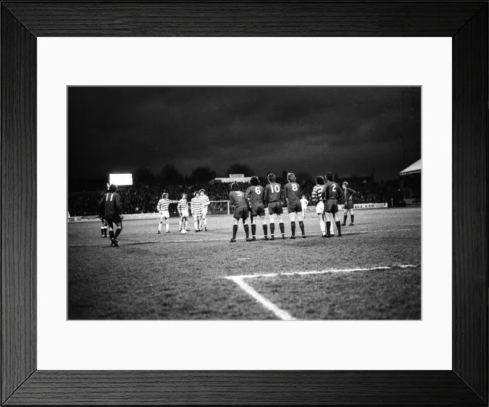 Framed Print : Reading 5-0 Tranmere Rovers, League Division Four match at Elm Park Framed Print : Reading 5-0 Tranmere Rovers, League Division Four match at Elm Park