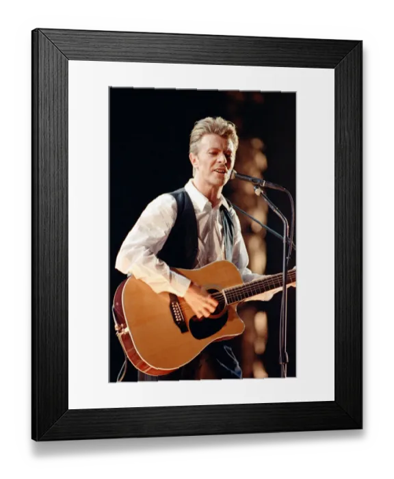 Framed Print : David Bowie performing at The Birmingham NEC, as part of his 1990 Sound