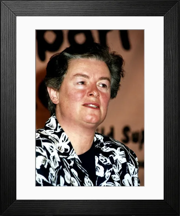 Framed Print : Sara Keays who is known for her relationship with MP Cecil Parkinson in support for Framed Print : Sara Keays who is known for her relationship with MP Cecil Parkinson in support for