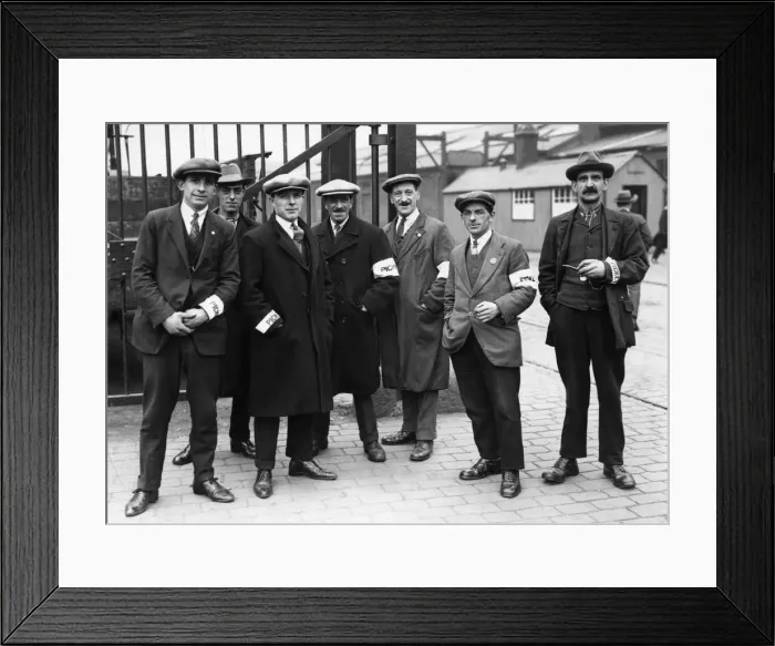 Framed Print : May 1926 General Strike. The strike began on 4th May 1926 Framed Print : May 1926 General Strike. The strike began on 4th May 1926