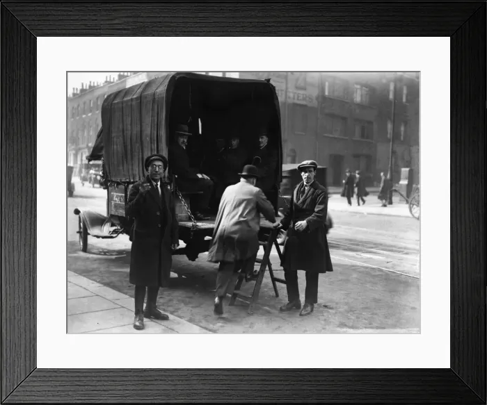 Framed Print : May 1926 General Strike. The strike began on 4th May 1926 Framed Print : May 1926 General Strike. The strike began on 4th May 1926