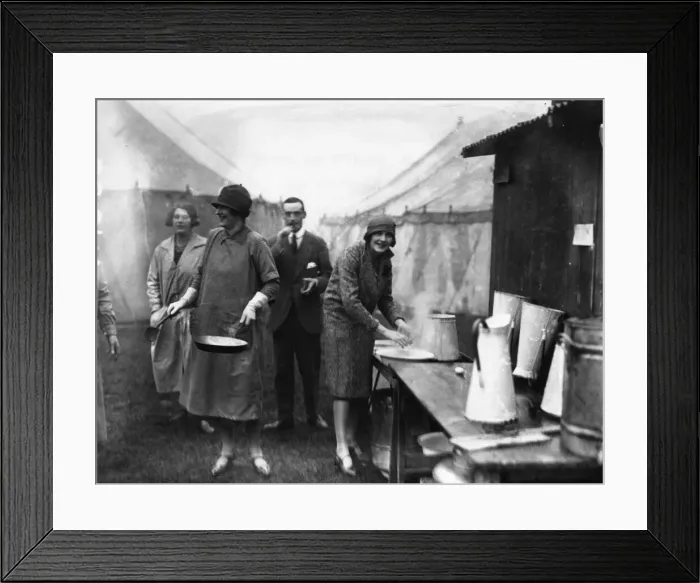 Framed Print : May 1926 General Strike. The strike began on 4th May 1926 Framed Print : May 1926 General Strike. The strike began on 4th May 1926