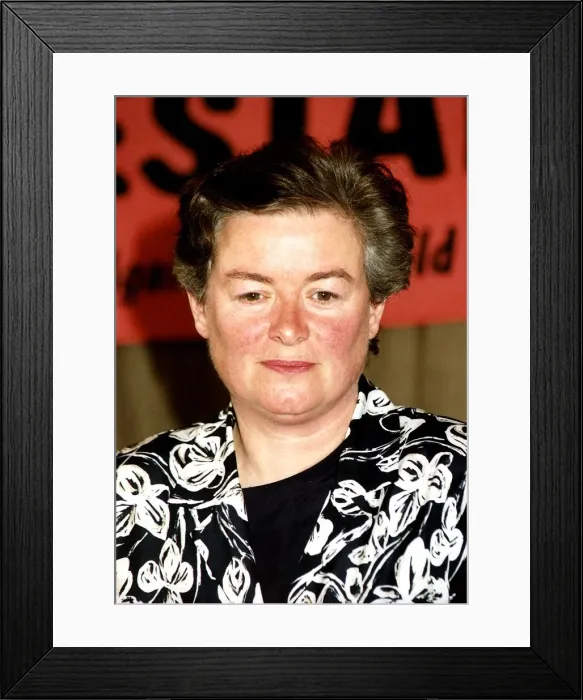 Framed Print : Sara Keays who is known for her relationship with MP Cecil Parkinson in support for Framed Print : Sara Keays who is known for her relationship with MP Cecil Parkinson in support for