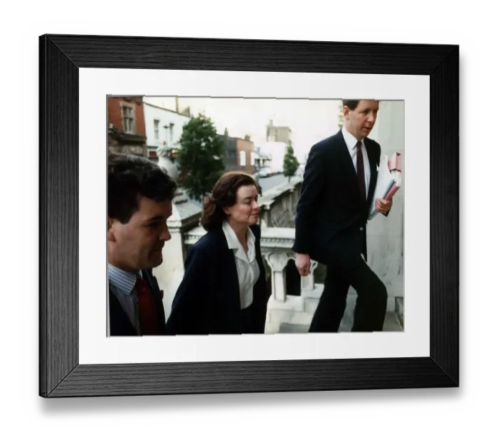 Framed Print : Sarah Keays who had an affair with Cecil Parkinson arrives at High Court Sara Keays who