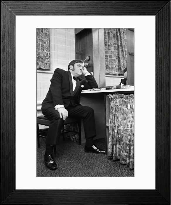 Framed Print : 36-year old comedian Les Dawson, who has just landed his biggest job yet - a six week Framed Print : 36-year old comedian Les Dawson, who has just landed his biggest job yet - a six week