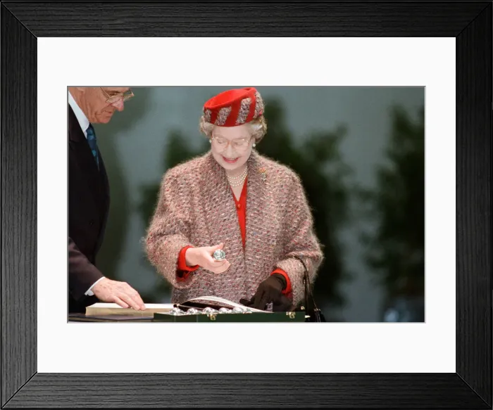 Framed Print : Queen Elizabeth II opening the new terminal at Stansted Airport. 15th March 1991