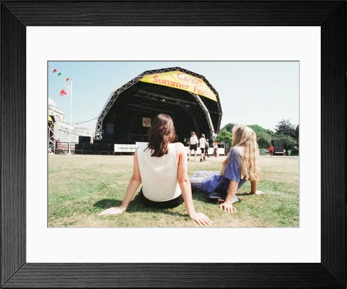 Framed Print : Cardiffs Big Weekend Summer Festival, Cardiff, Wales, 11th August 1995 Framed Print : Cardiffs Big Weekend Summer Festival, Cardiff, Wales, 11th August 1995