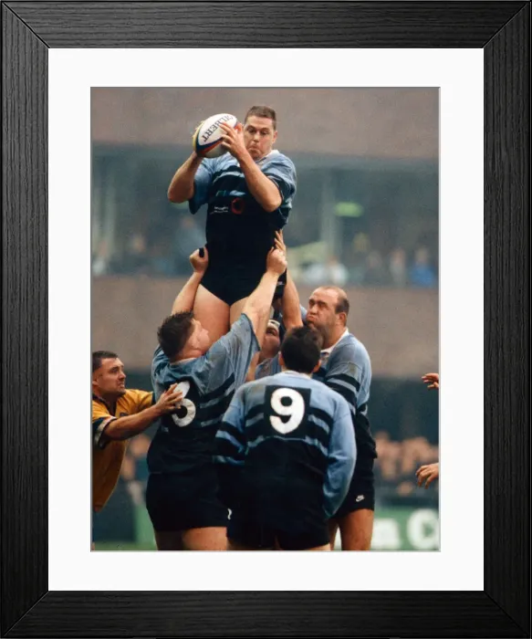 Framed Print : John Wakeford wins a lineout. Cardiff v Bath. 16th November 1996 Framed Print : John Wakeford wins a lineout. Cardiff v Bath. 16th November 1996