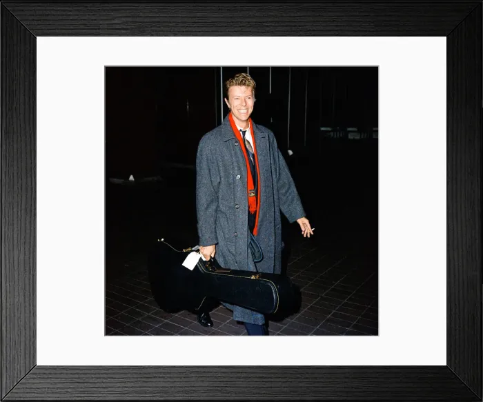 Framed Print : David Bowie at London Airport. (note Heathrow or Gatwick unclear