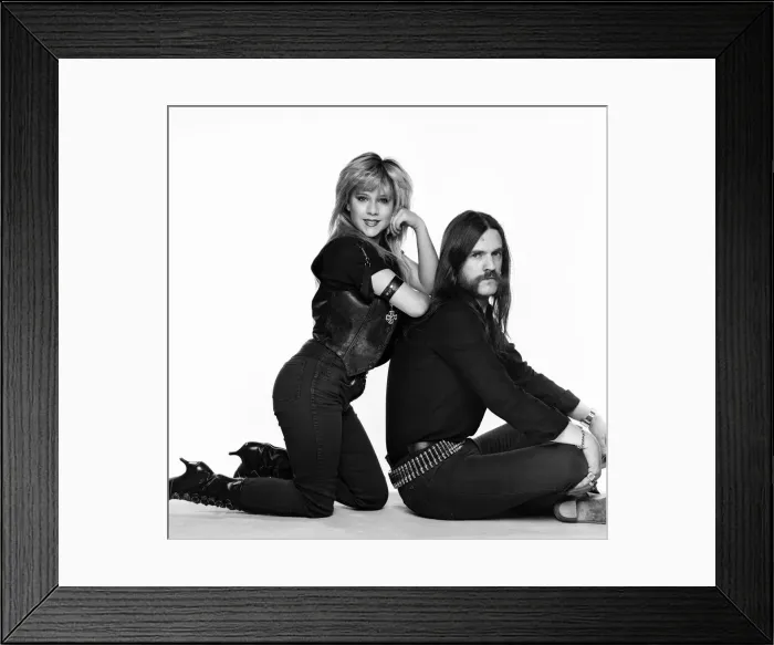 Framed Print : Samantha Fox, Glamour model, and Lemmy, musician, singer and songwriter who founded