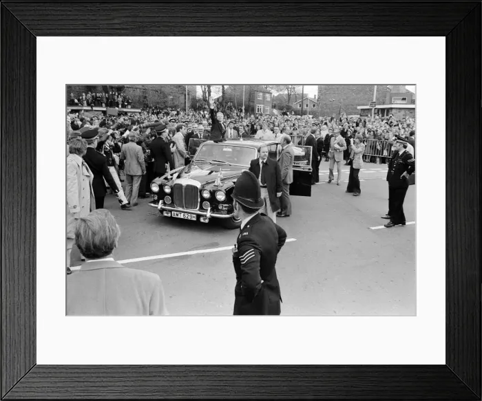 Framed Print : President Jimmy Carter on his walkabout in Newcastle and Washington, Tyne and Wear Framed Print : President Jimmy Carter on his walkabout in Newcastle and Washington, Tyne and Wear