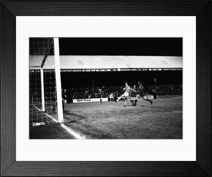 Framed Print : Reading 5-0 Tranmere Rovers, League Division Four match at Elm Park Framed Print : Reading 5-0 Tranmere Rovers, League Division Four match at Elm Park