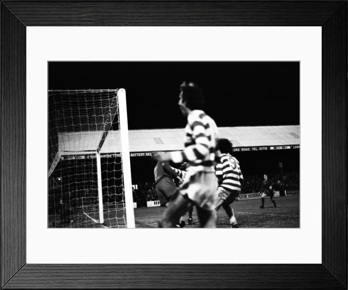 Framed Print : Reading 5-0 Tranmere Rovers, League Division Four match at Elm Park