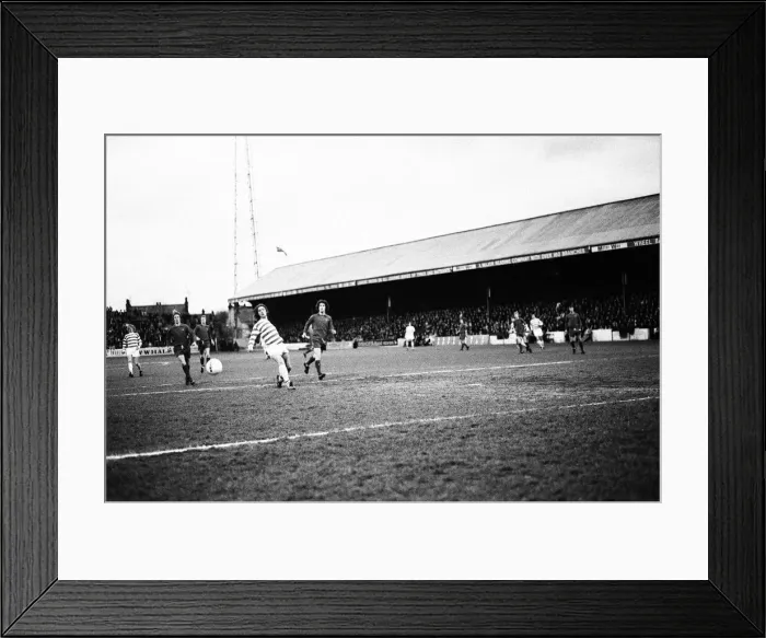Framed Print : Reading 5-0 Tranmere Rovers, League Division Four match at Elm Park