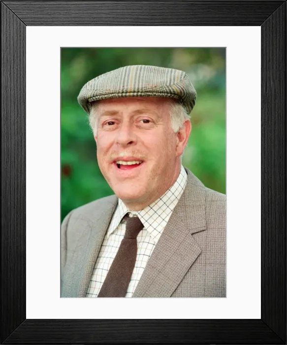 Framed Print : Photocall for new BBC production Keeping up Appearances. Clive Swift Framed Print : Photocall for new BBC production Keeping up Appearances. Clive Swift