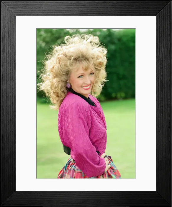 Framed Print : Photocall for new BBC production Keeping up Appearances. Mary Millar Framed Print : Photocall for new BBC production Keeping up Appearances. Mary Millar