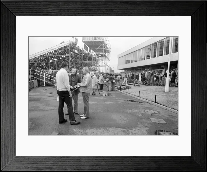 Framed Print : British Open 1975. Carnoustie Golf Links, Scotland, held 9th - 13th July 1975 Framed Print : British Open 1975. Carnoustie Golf Links, Scotland, held 9th - 13th July 1975