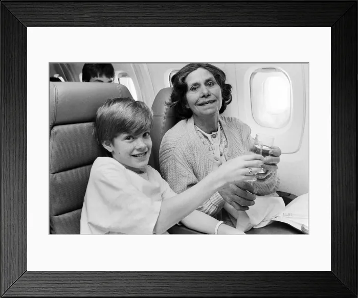 Framed Print : Passengers on a trip on Concorde. 2nd April 1986 Framed Print : Passengers on a trip on Concorde. 2nd April 1986