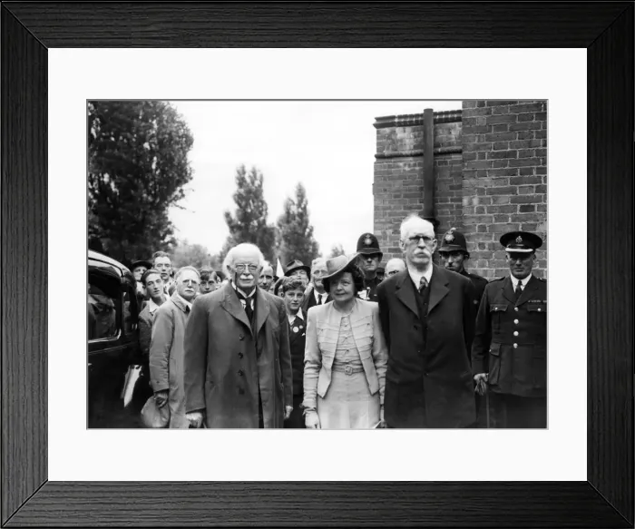 Framed Print : David Lloyd George with Miss Megan Lloyd George and Mr D R Hughes at the Eisteddfod Framed Print : David Lloyd George with Miss Megan Lloyd George and Mr D R Hughes at the Eisteddfod