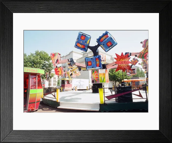Framed Print : Cardiffs Big Weekend Summer Festival, Cardiff, Wales, 10th August 1997 Framed Print : Cardiffs Big Weekend Summer Festival, Cardiff, Wales, 10th August 1997