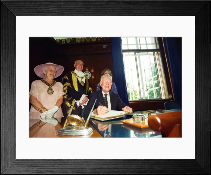 Framed Print : Former US President Jimmy Carter in Swansea. 11th August 1995 Framed Print : Former US President Jimmy Carter in Swansea. 11th August 1995