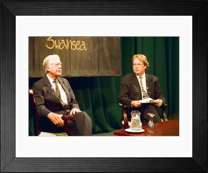 Framed Print : Former US President Jimmy Carter in Swansea. 11th August 1995 Framed Print : Former US President Jimmy Carter in Swansea. 11th August 1995