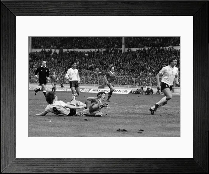 Framed Print : Liverpool v Tottenham Hotspur, Football League Cup Final at Wembley Stadium