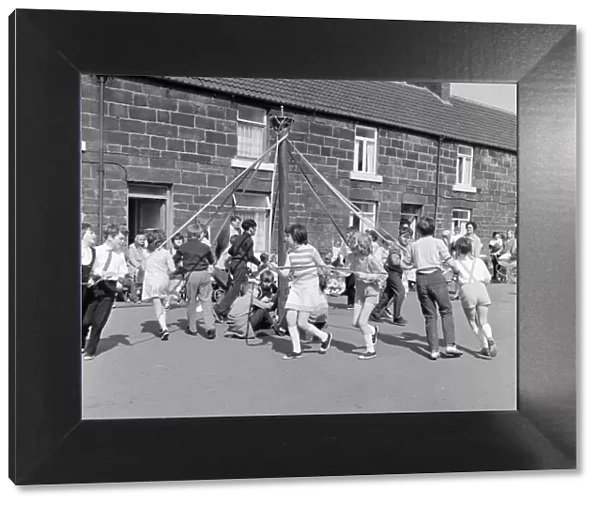 Maypole Dancing, Skinningrove School, Redcar and Cleveland, North Yorkshire, England