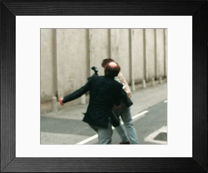 Framed Print : Tommy Gallagher, the father of Liam and Noel of Oasis, attacks Sun photographer Jim Clark Framed Print : Tommy Gallagher, the father of Liam and Noel of Oasis, attacks Sun photographer Jim Clark